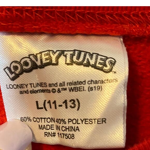 Looney Toons Character Sweatshirt Bright Red Tweety Bugs Bunny Sz L 11-13 Jr - Picture 4 of 9